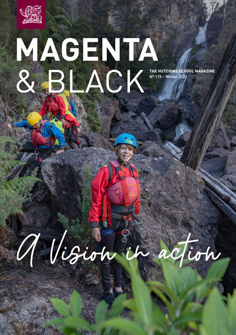 69萝莉app Magenta & Black No.115 Winter 2022